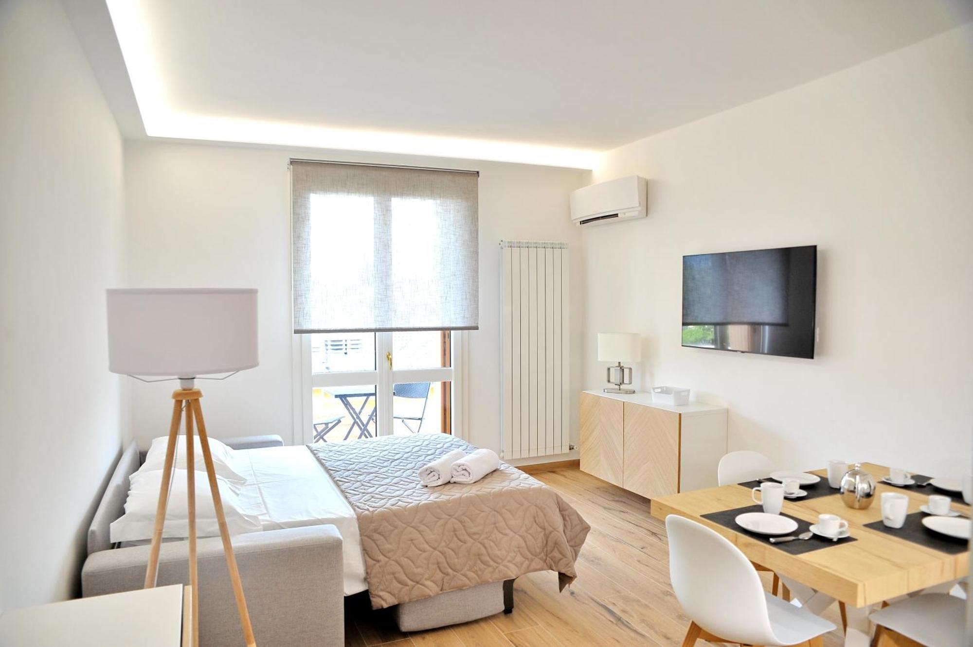 Gold Garda Desenzano Apartamento Desenzano del Garda Exterior foto